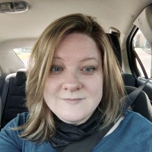 I sale brand name clothes at garage sale prices